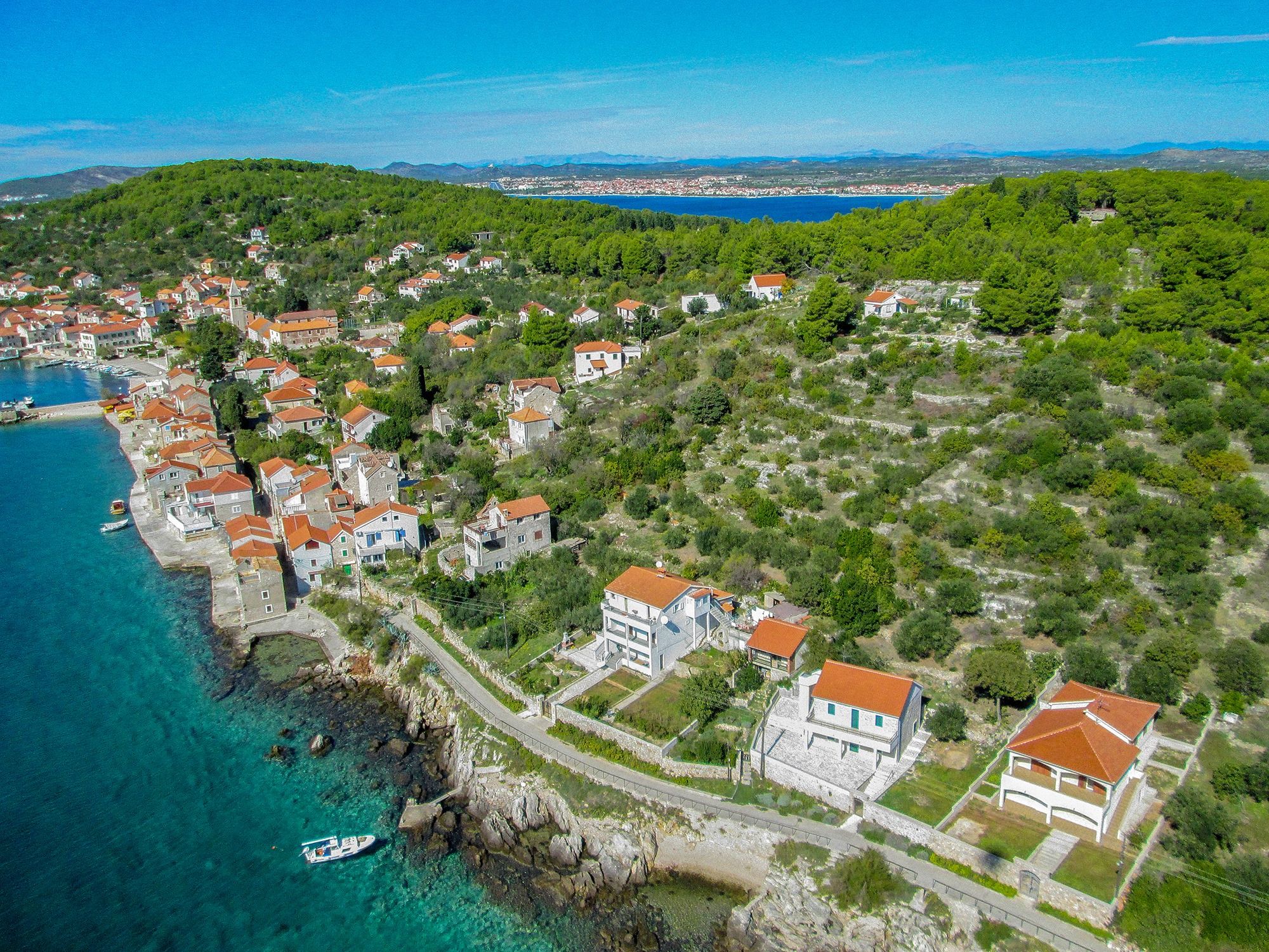 Panorama otoka Prvića